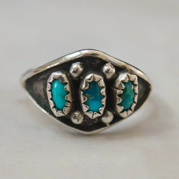 Sterling Silver Turquoise Trio Ring, Sz 5.25 — Southwest serrated bezel - Picture 13 of 13